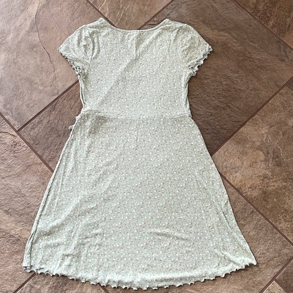 + nwot + ART CLASS Floral Print Dress - Picture 8 of 8